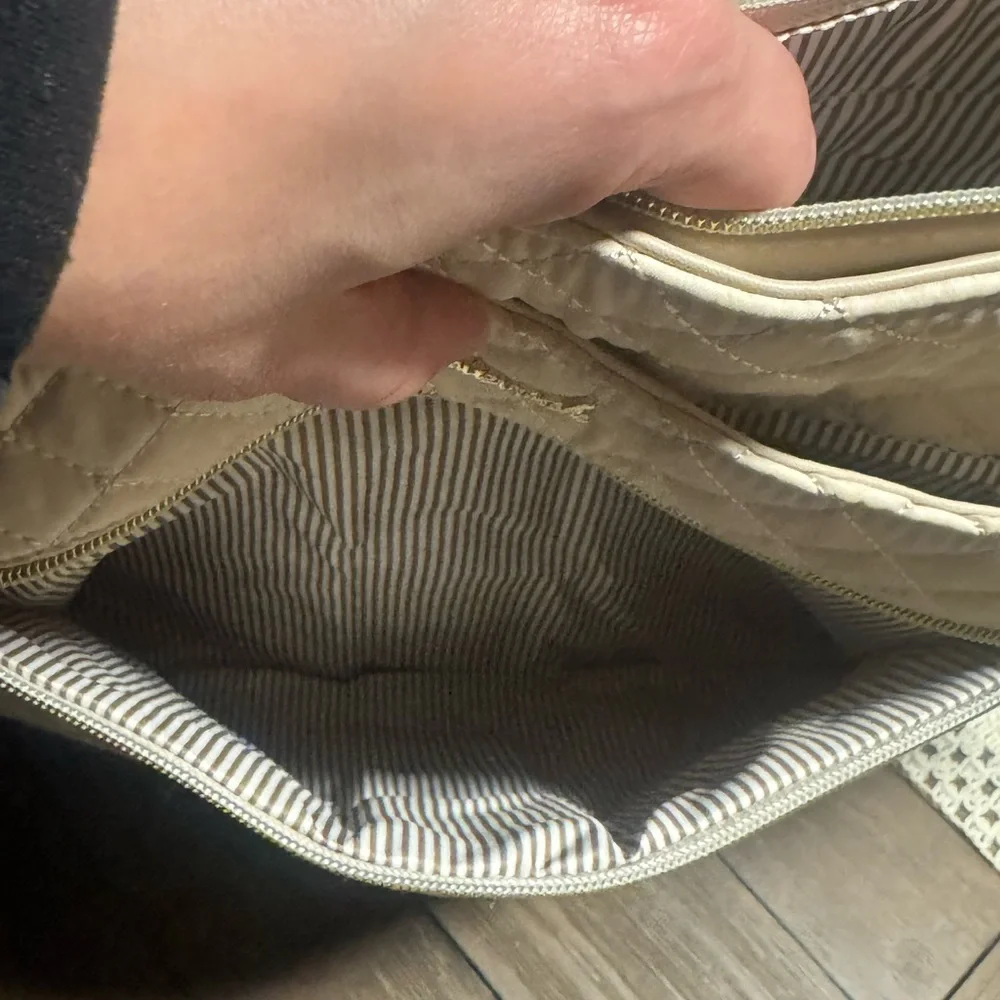 Lovevook large Travel/work diamond quilted tote Bag in Cream - Picture 7 of 16